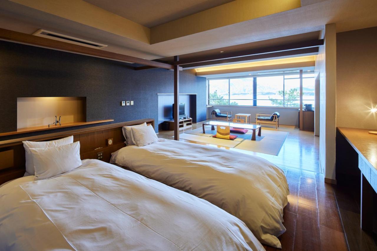 Hotel Itsukushima Iroha Hatsukaichi Zewnętrze zdjęcie